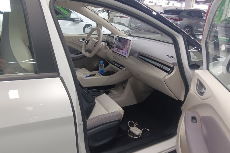 Used MG 4 EV 2026 Model 437 Composed Edition Right Front Seat