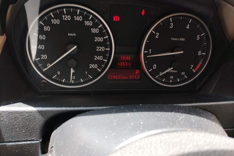 Used BMW X1 2012 sDrive18i Luxury Edition
