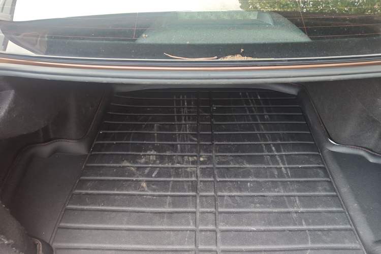 Used Volkswagen Lamando 2017 280TSI DSG Comfort Edition Trunk