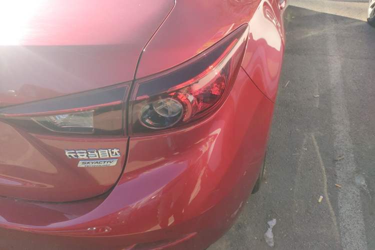 Used Mazda Mazda 3 Axela 2019 Cloud-Controlled Version Sedan 1.5L Automatic Comfort Trim China VI Standard