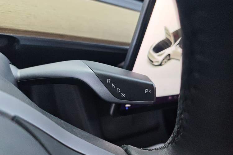 Used Tesla Model Y 2021 Standard Range Rear-Wheel Drive Version