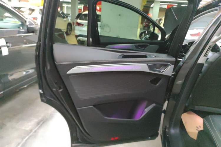 Used Volkswagen Talagon 2023 Facelift 380TSI All-Wheel-Drive Luxury Jiajing Pro 6-Seater
