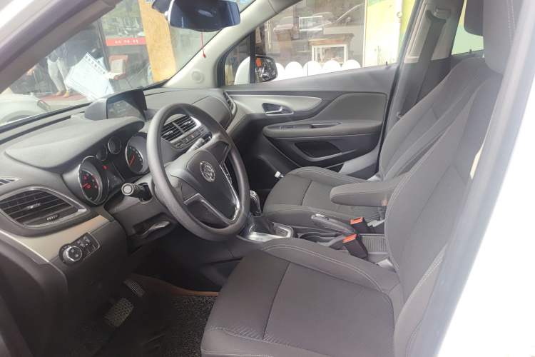 Used Buick Encore 2014 1.4T Automatic Two-Wheel Drive Urban Elite Model Left Front Seat