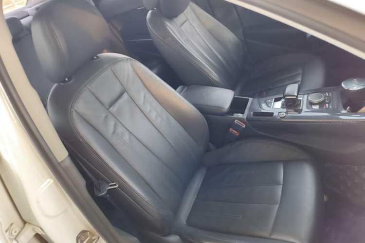 Used Audi A4L 2018 30th Anniversary Edition 40 TFSI Fashion Model