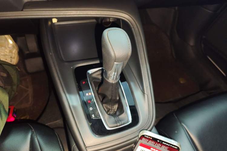 Used Honda Vezel 2023 1.5L CVT Elite Edition
