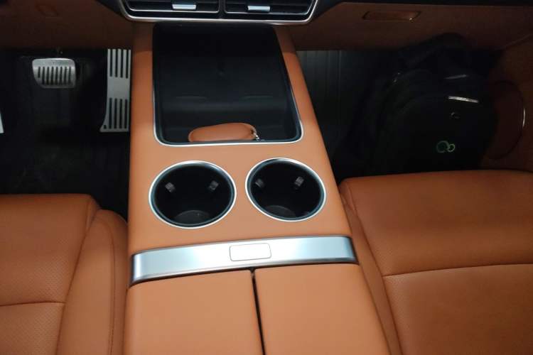 Used Li Auto L8 2023 Pro Model
