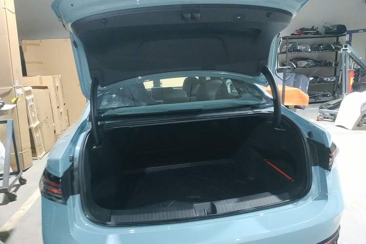 Used Volkswagen Passat 2025 Pro 380TSI Starry Dragon Luxury Edition
