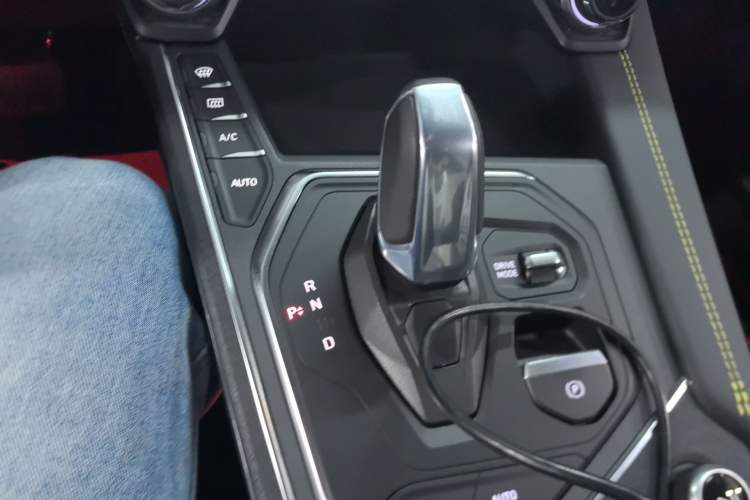 Used Lynk & Co 05 2020 2.0TD Two-Wheel Drive Shine Halo
