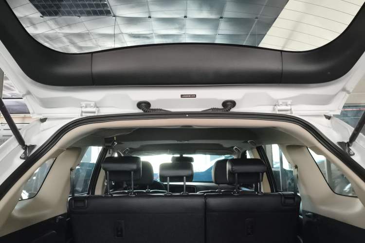 Used Mitsubishi Outlander 2017 2.0L Two-Wheel Drive Glory Edition 5 Seats