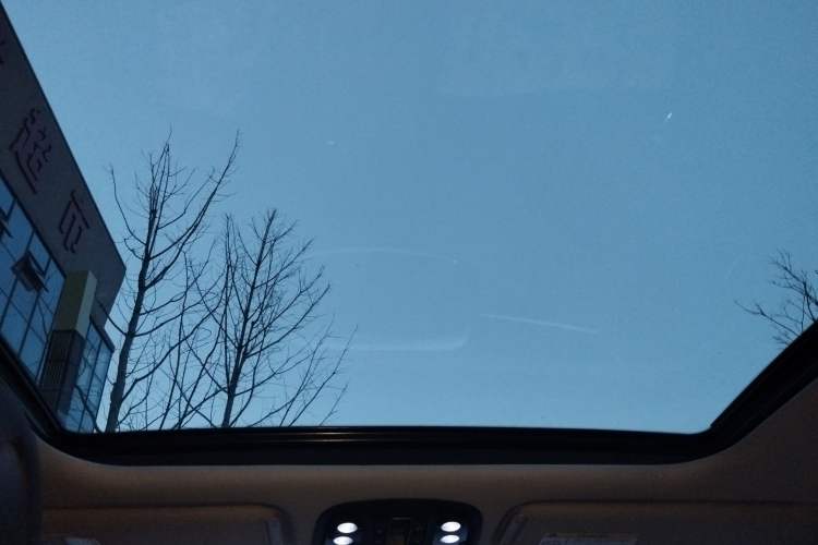 Used Kia Sorento 2016 Sorento L 2.4L Gasoline 4WD Custom Edition 5 Seats China V Emission Standard Headliner