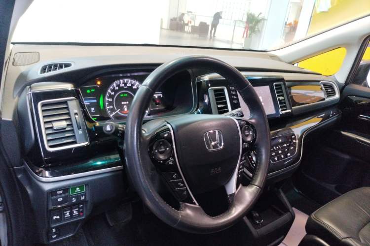 Used Honda Elysion 2019 2.0L Hybrid Luxury Edition