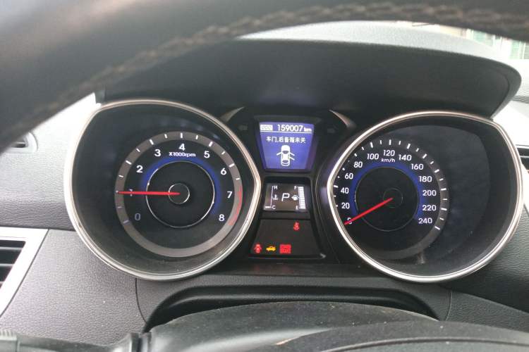 Used Hyundai Elantra (5th Generation / Langdong) 2012 1.6L Automatic Prestige Model