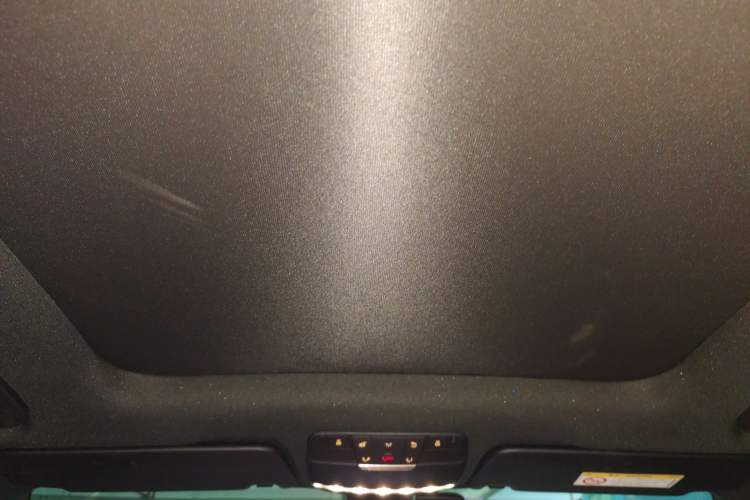 Used Mercedes-Benz GLC 2019 GLC 260 L 4MATIC Dynamic Model Headliner