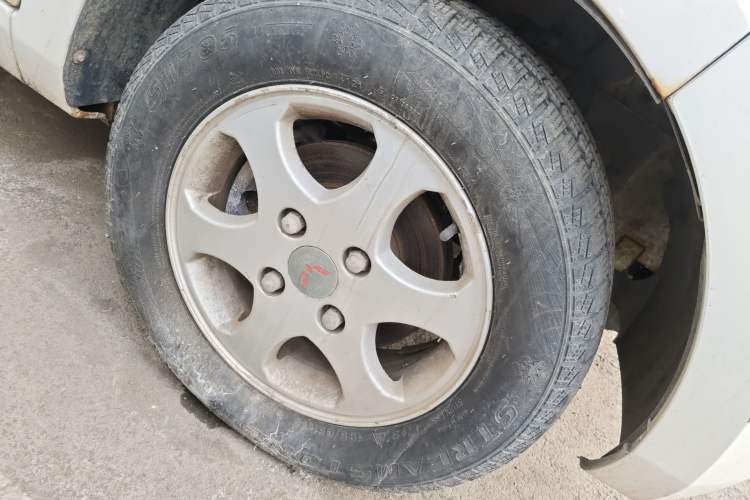 Used Wuling Hongguang 2014 1.2L Standard Model China IV
