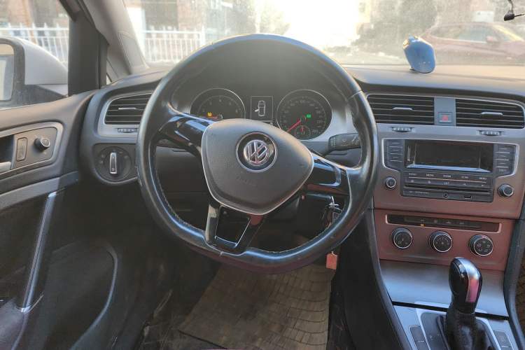 Used Volkswagen Golf 2015 1.6L Automatic Comfort Model