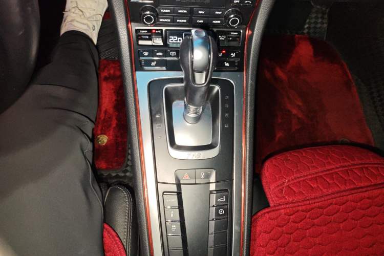 Used Porsche 718 2016 Cayman 2.0T