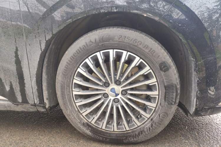 Used Denza D9 2022 DM-i 1040 Prestige Model