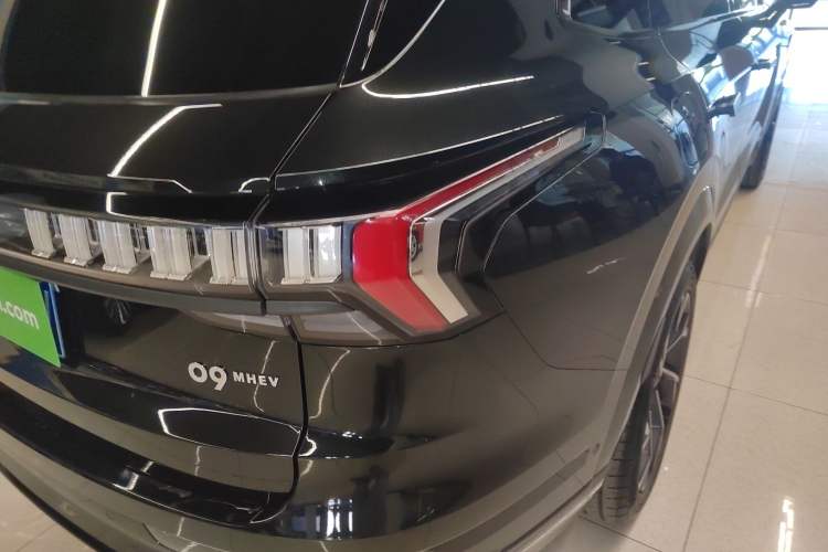 Used Lynk & Co 09 2021 2.0T Halo Six-Seater
