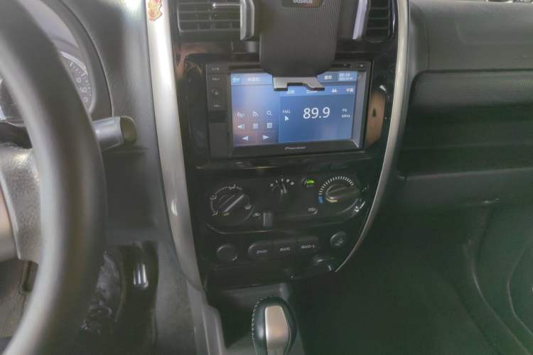 Used Suzuki Jimny 2015 1.3 AT Mode3 Navigation Edition
