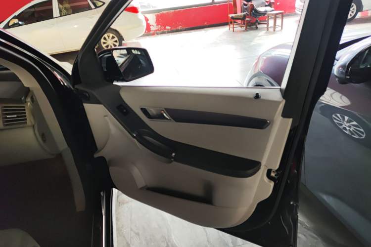 Used Mercedes-Benz R-Class 2011 R 300 L Business Model
