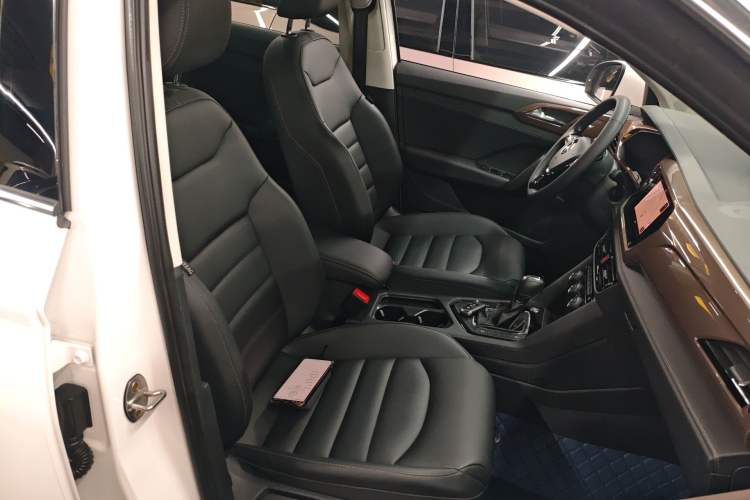 Used Volkswagen Tharu 2019 280TSI Two-Wheel Drive Luxury Version China VI Standard
