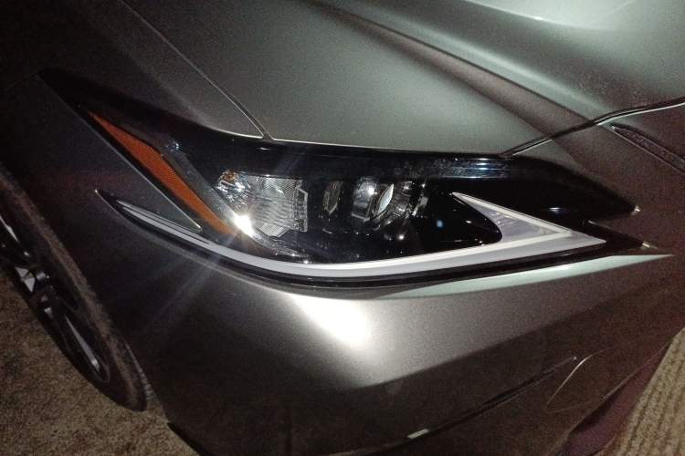 Used Lexus ES 2023 200 Excellence Edition Right Front Headlight