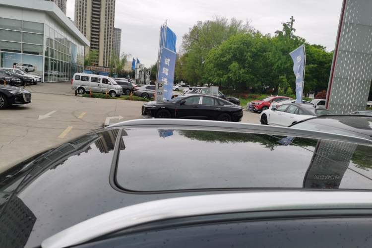 Used Hongqi HS5 2022 Revised Version 2.0T Smart Connect Flagship Edition
