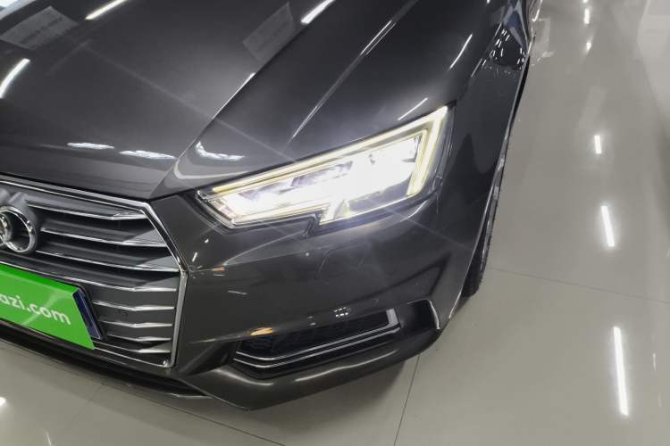 Used Audi A4L 2018 30th Anniversary Edition 40 TFSI Fashion Model