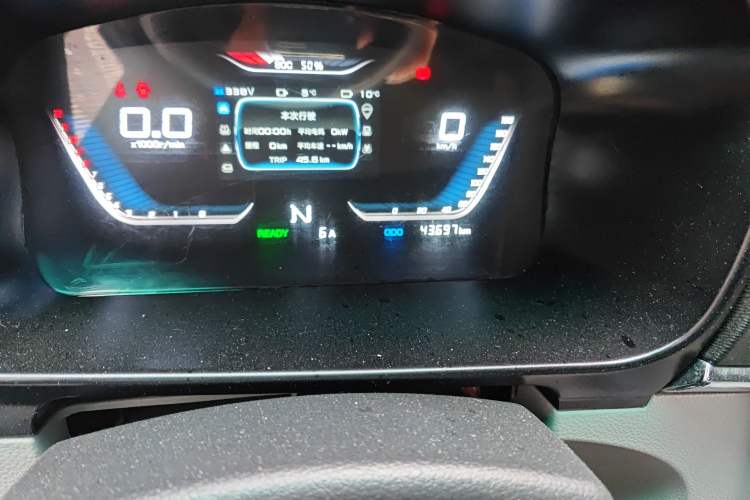 Used Sunlong Dishangtie 510 2022 Pure Electric Van Odometer Close Up