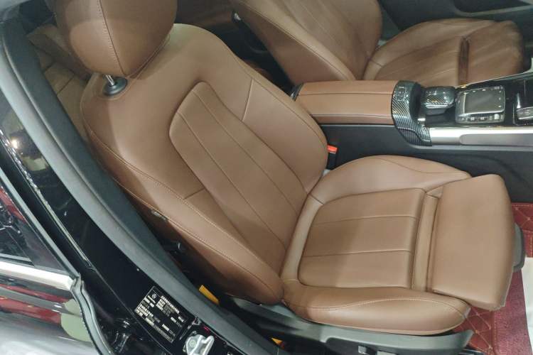 Used Mercedes-Benz GLB 2022 Updated GLB 200 Fashion Edition
