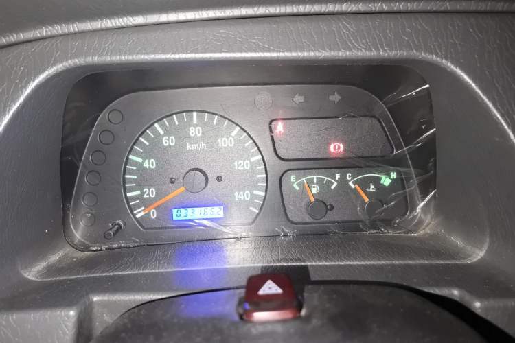 Used Dongfeng Xiaokang V07S 2011 1.0L Base Version AF10-06 Instrument Cluster