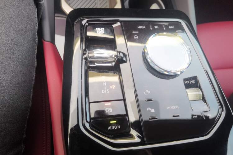 Used BMW 5 Series 2025 530Li Luxury Edition M Sport Package
