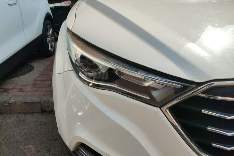 Used Bestune X40 2018 Internet Celebrity Edition 1.6L Automatic Luxury Version
