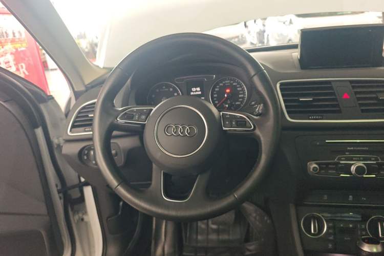 Used Audi Q3 2018 30th Anniversary Edition 30 TFSI Fashion Model
