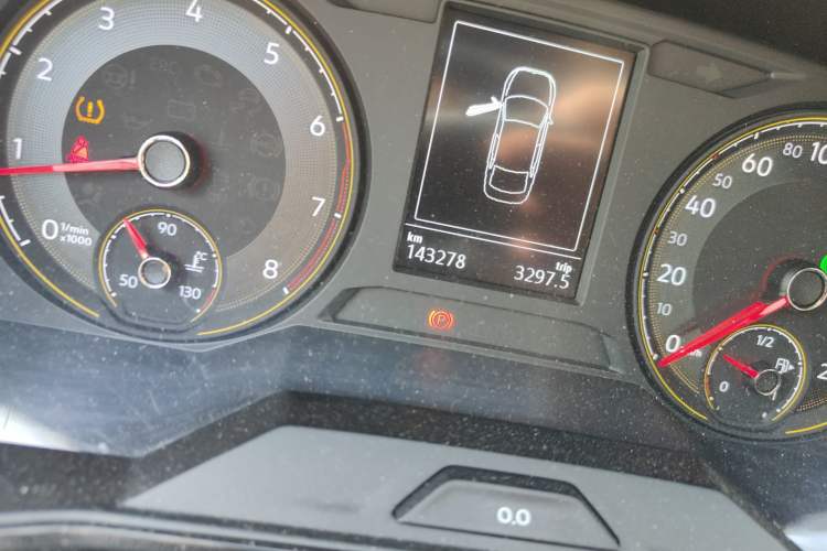 Used Volkswagen Lavida 2018 1.5L Automatic Comfort Edition China V Standard Odometer Close Up