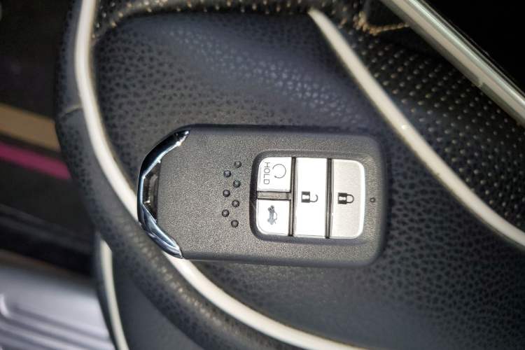 Used Honda CR-V 2016 2.0L two-wheel drive Urban Edition