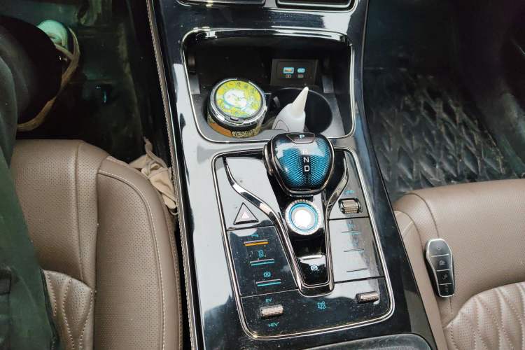 Used BYD Han 2023 DM-i Champion Edition 121KM Prestige Model
