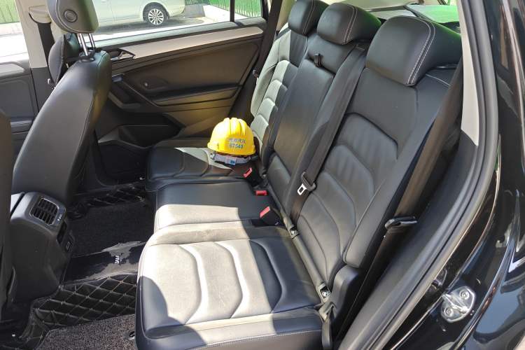 Used Volkswagen Tiguan L 2018 330TSI Automatic Two-Wheel Drive Luxury Edition
