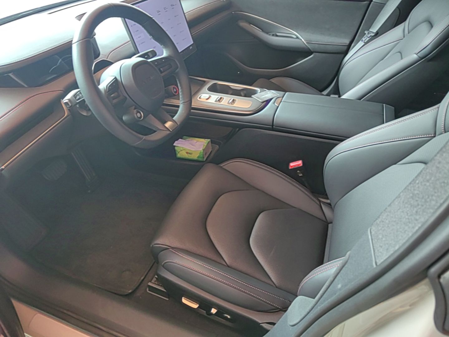 Xiaomi Auto SU7 2024 Rear-Drive Long-Range Intelligent Driving Version — снимка 17