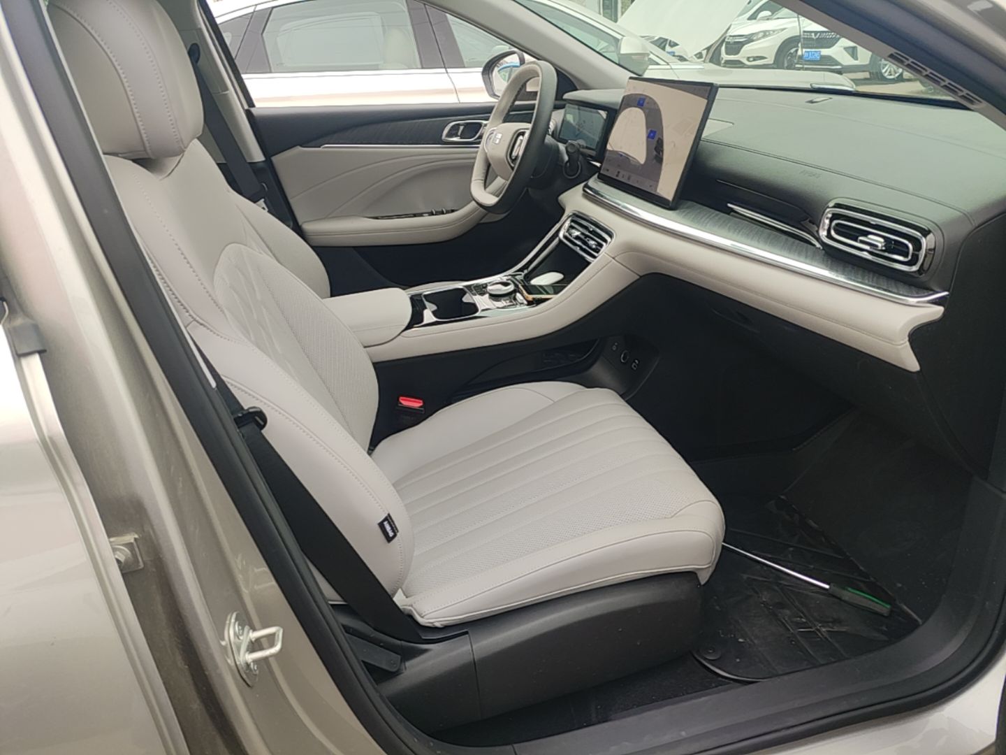 Geely Galaxy Stellar 6 2026 Model 125km Exploration+ Edition — снимка 19