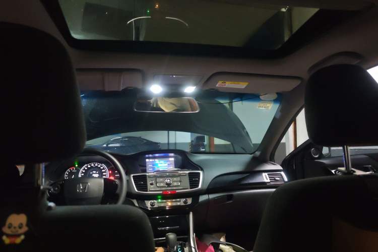 Used Honda Accord 2016 2.0L Comfort Edition Headliner