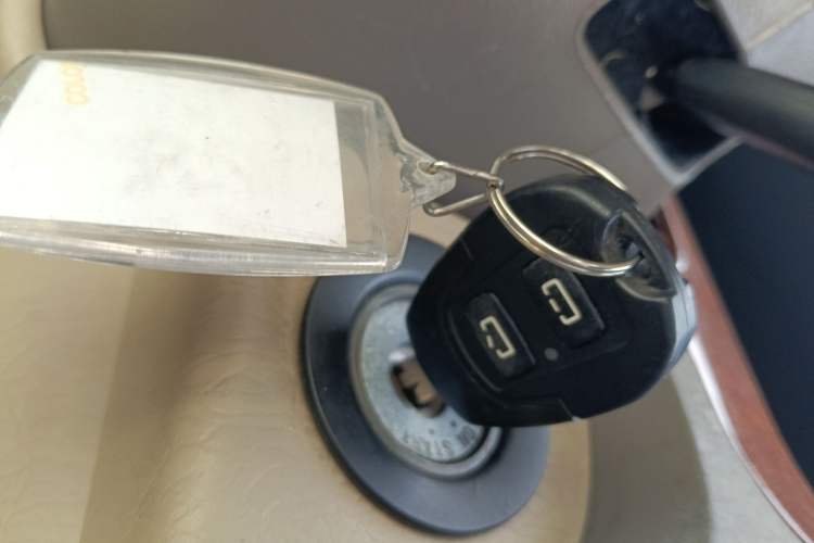 Used Foton MP-X E 2014 2.4L Wealth Express Comfort Edition 4G64