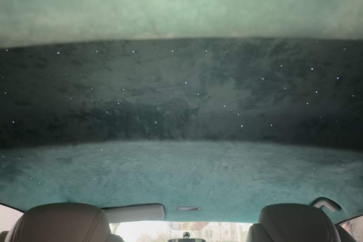 Used Roewe Clever 2021 302 km New Four-Seater Super-Efficient Version
