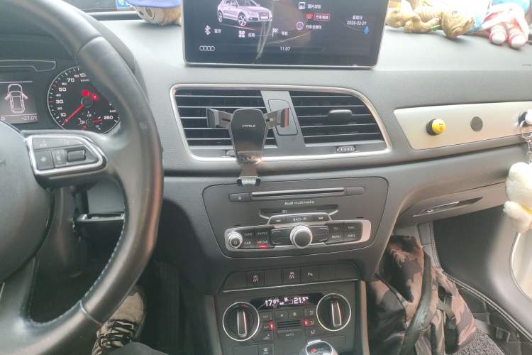 Used Audi Q3 2016 35 TFSI Fashion Model
