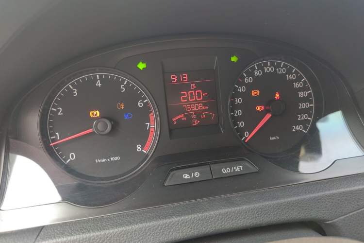 Used Volkswagen Santana 2015 1.6L Manual Comfort Edition Instrument Cluster