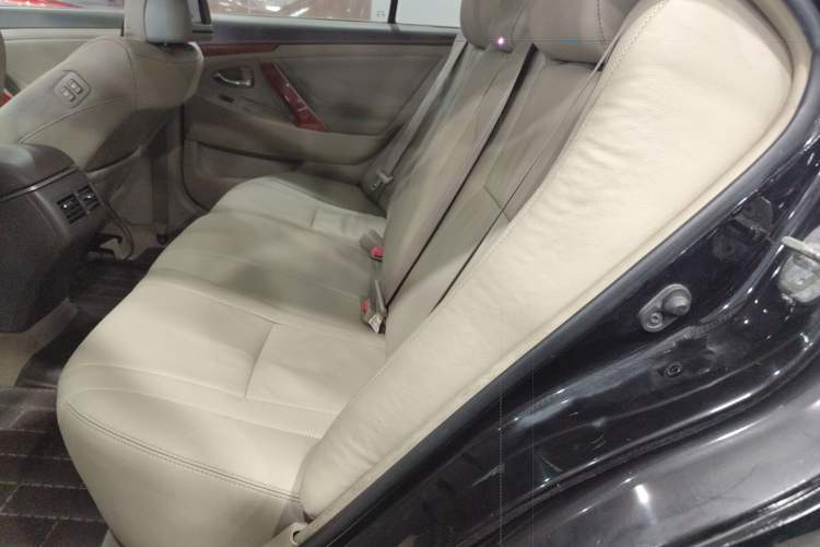 Used Toyota Camry 2010 200G Classic Edition
