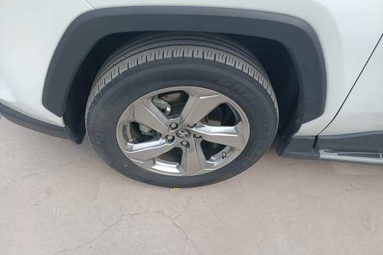 Used Toyota RAV4 2022 2.0L CVT Two-Wheel Drive Fashion Plus Edition Exterior 4