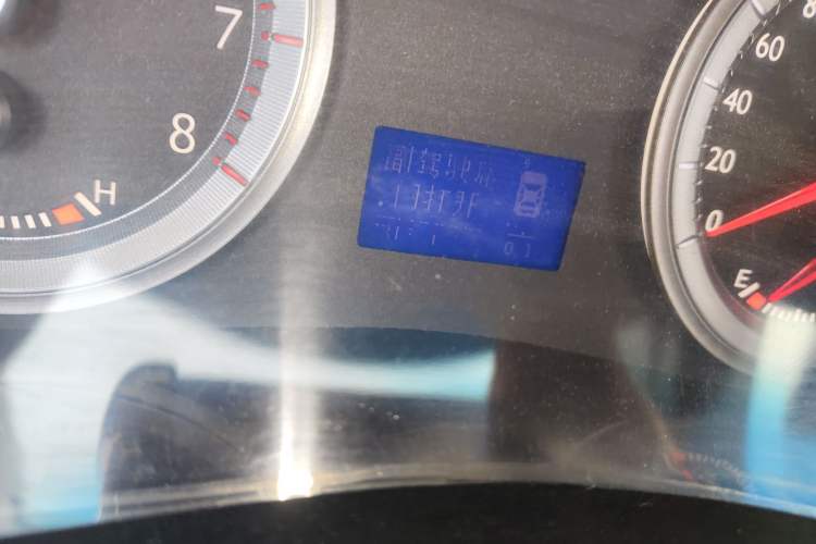 Used Geely Auto EC8 2013 2.0L Manual Elite Edition