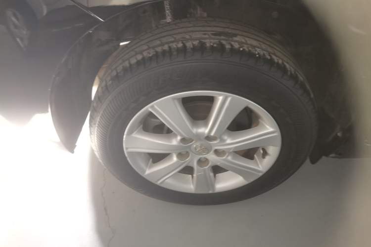 Used Toyota Verso 2014 Starlight 180E CVT Elite Edition Exterior 5