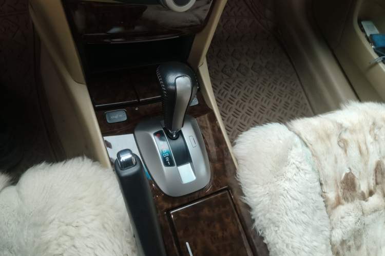 Used Honda Accord 2010 2.0L EX Gear Lever